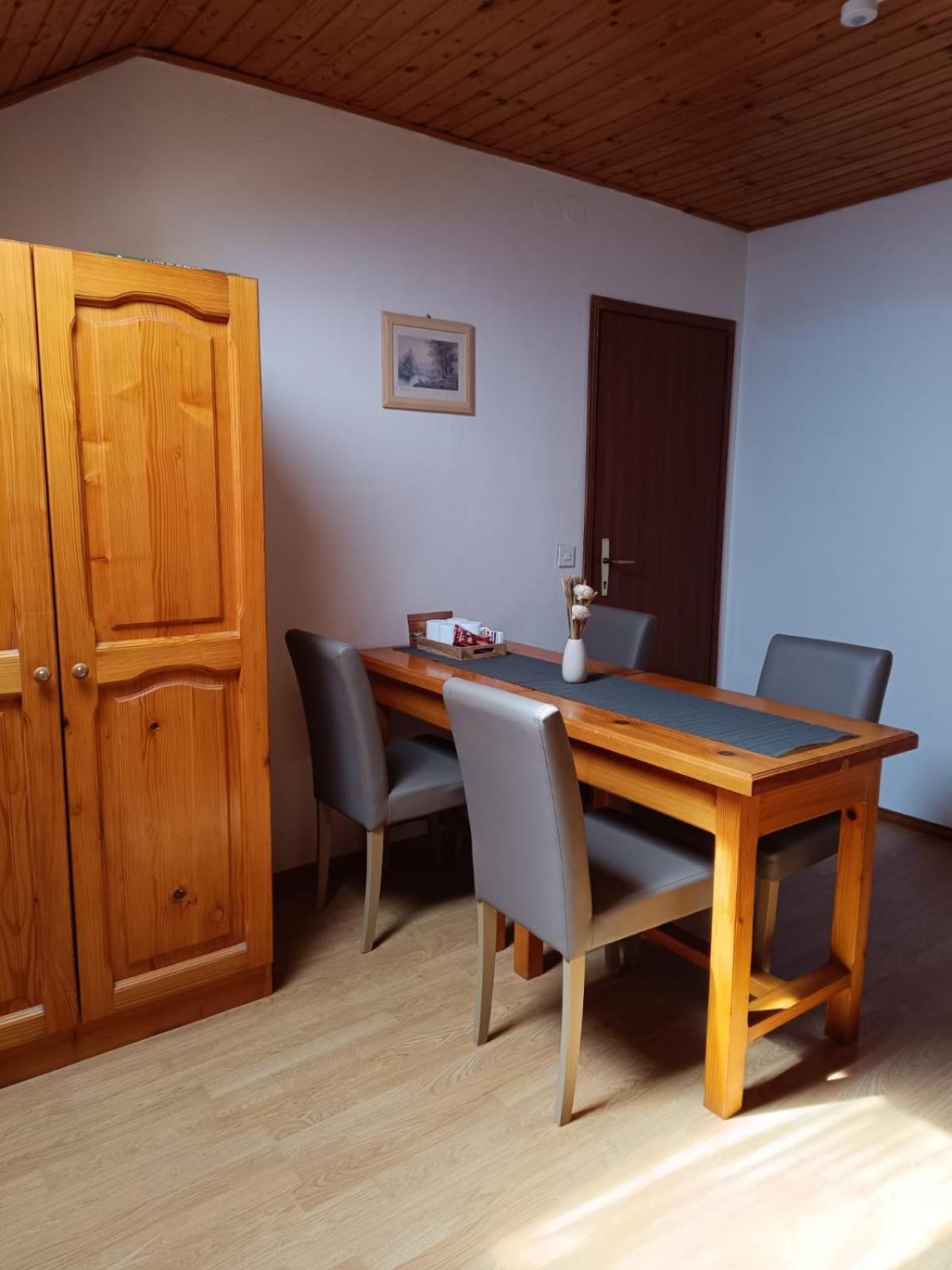 Guesthouse Mirko Hodak Селище Дрезницко Екстериор снимка
