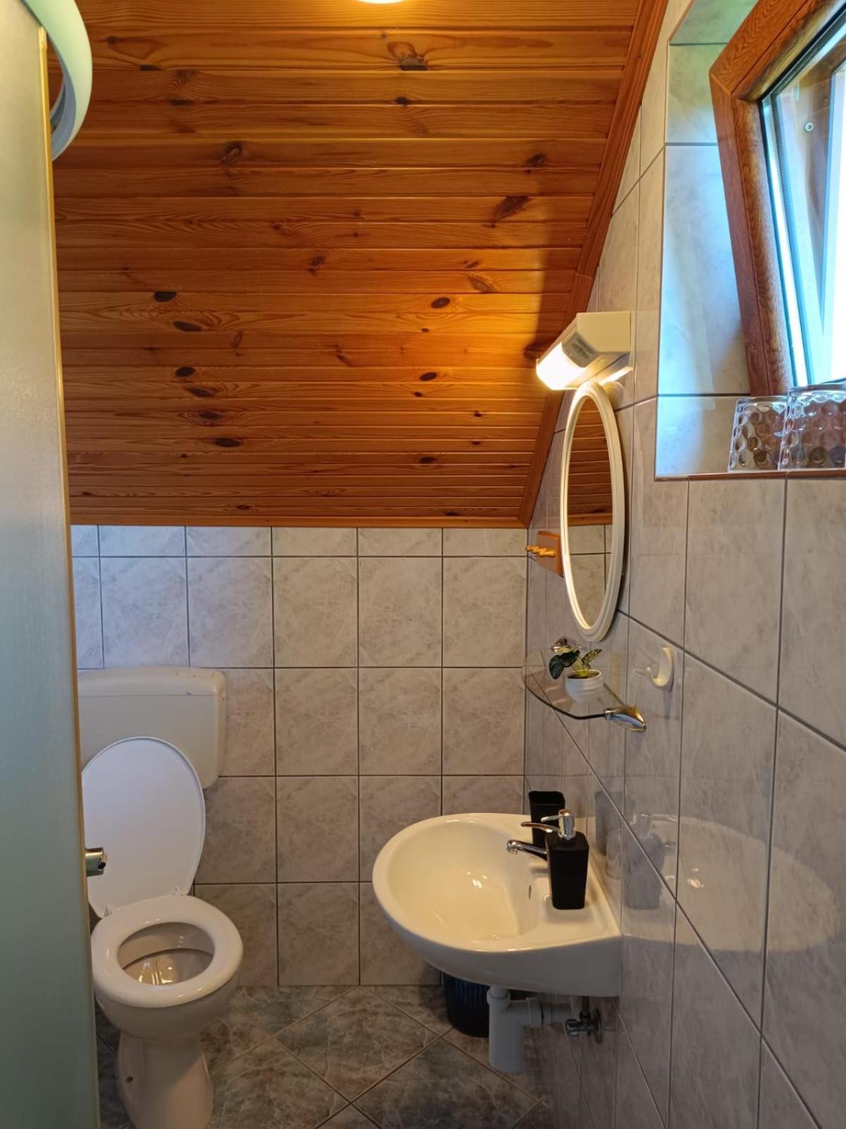 Guesthouse Mirko Hodak Селище Дрезницко Екстериор снимка
